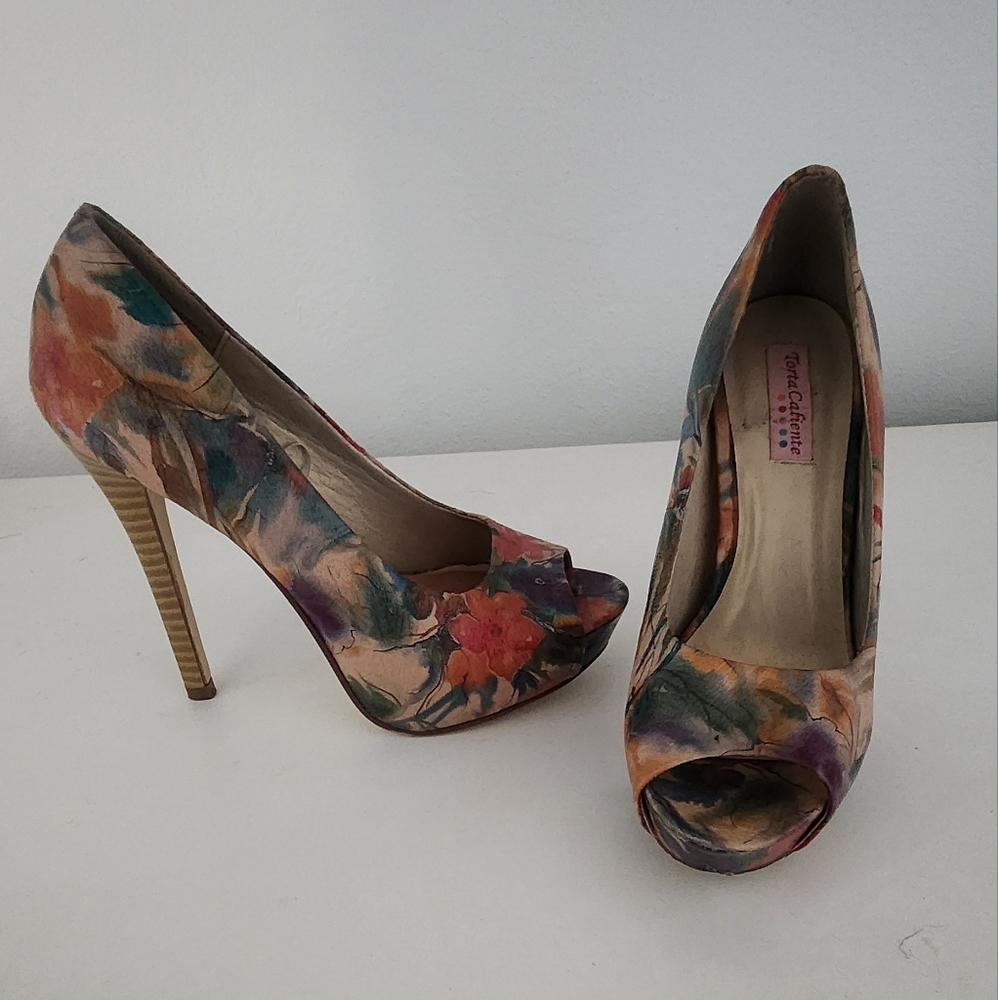 Multi color platform stillettos size 6M